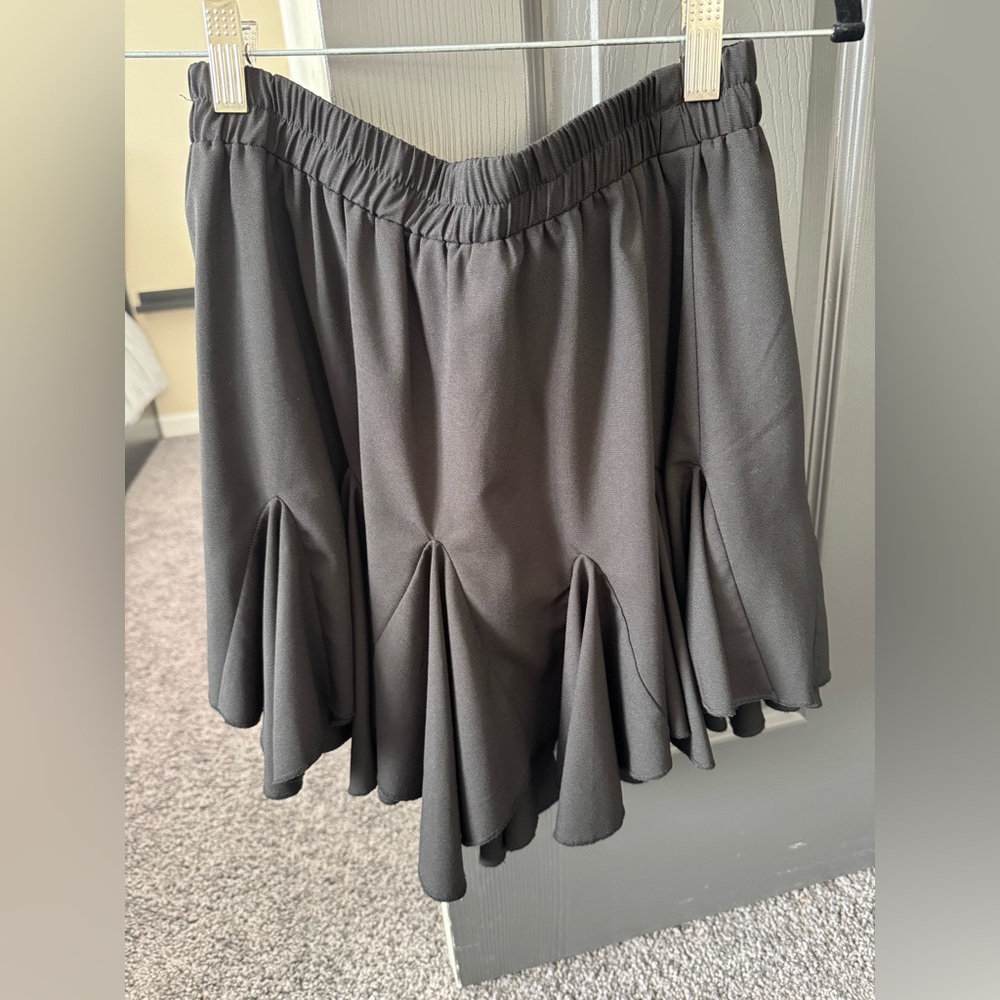 Forever 21 Black Flowy Mini Skirt Size L EUC - Picture 4 of 4